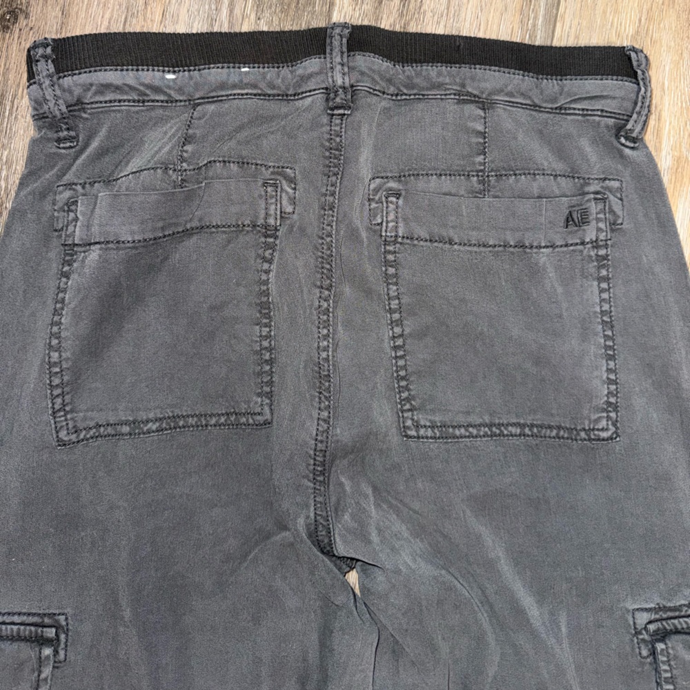 American Eagle Outfitters Gray Wide Leg Cargo Pants - Picture 5 of 7